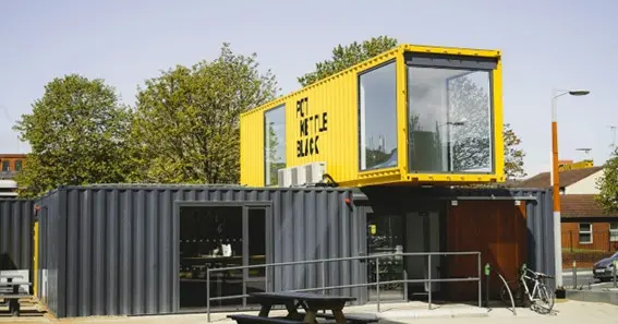 7 Reasons Your Biz May Need to Invest in Shipping Containers