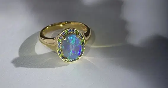Why Australian Opal Rings are the Crown Jewels of Gemstone Jewelry